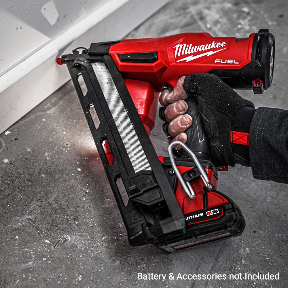 Milwaukee M18 FUEL™ 15 Gauge Angled Finishing Nailer skin M18FN15GA -0C - BONUS CAP - Image 3