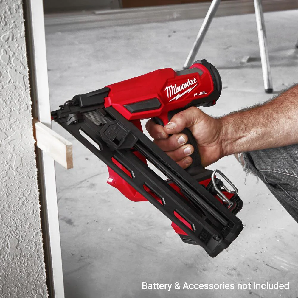Milwaukee M18 FUEL™ 15 Gauge Angled Finishing Nailer skin M18FN15GA -0C - BONUS CAP - Image 4