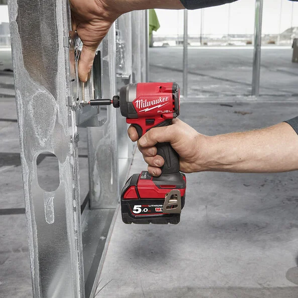 Milwaukee M18 FUEL™ 1/4" Hex Impact Driver (Tool Only) M18FID30 - Image 4