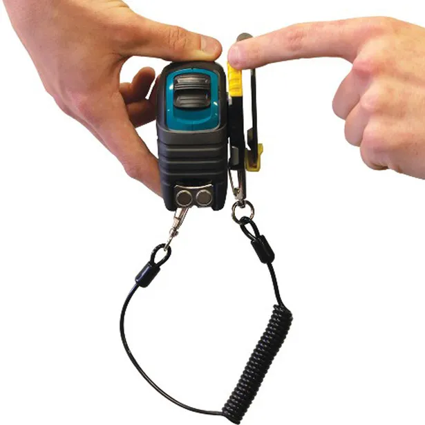 MAKITA 7.5M Maktape Heavy Duty 1Pc With Holder/Cord B-57174 - Image 3