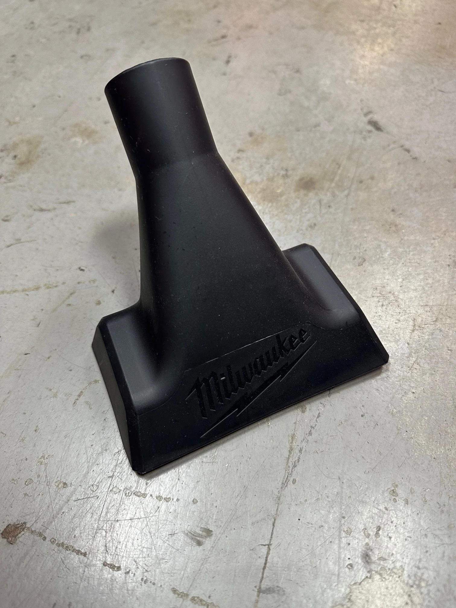 Milwaukee Utility Tool Suit M18WDV-0 016071001010